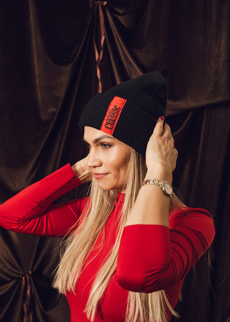BLACK HAT WITH LOGO