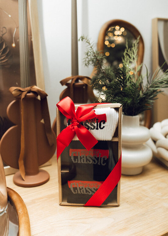 DĀVANA SILTĀM KĀJĀM